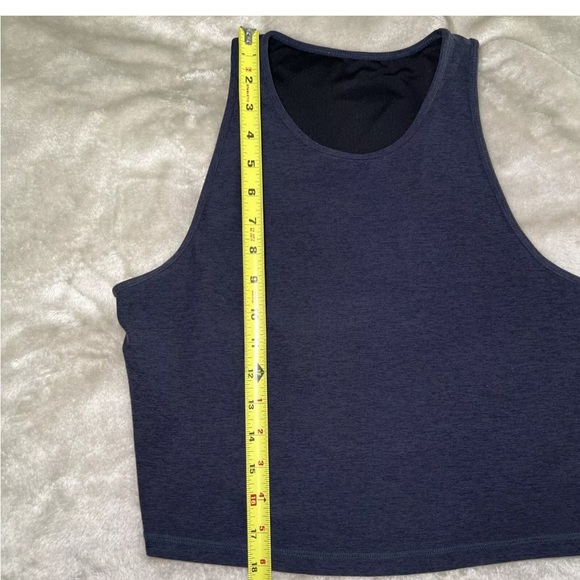 Vuori Elevation Plyo Tank - Heather Navy | Large - Picture 3 of 10